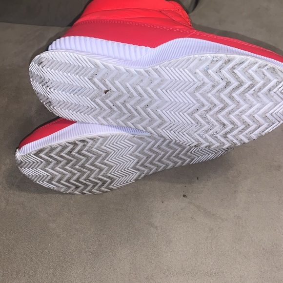 Snow Boots 🥾 - Picture 3 of 6